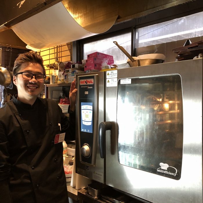 鉄板バル La Tanta スチコンの達人